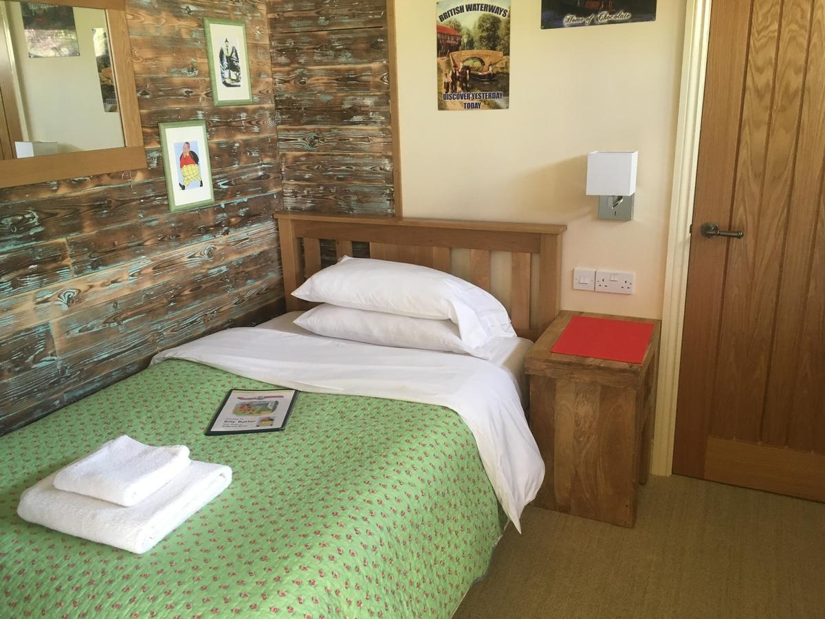 Widbrook Barns Bed & Breakfast Bradford-On-Avon Dış mekan fotoğraf